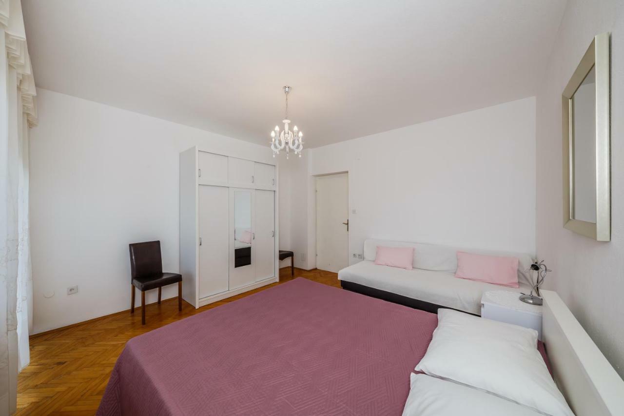 Apartments Mila Kaštela Camera foto
