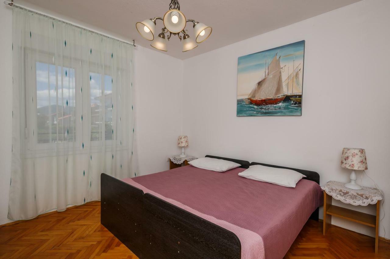 Apartments Mila Kaštela Camera foto